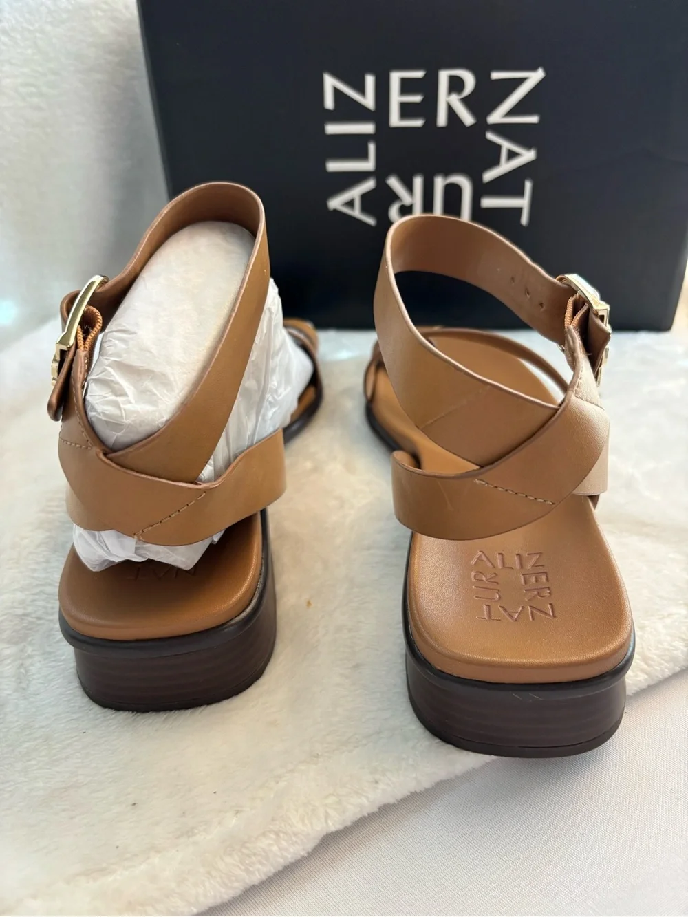 Naturalizer Birch Saddle Tan Leather Strappy Toe Ring Sandal Size 8.5
